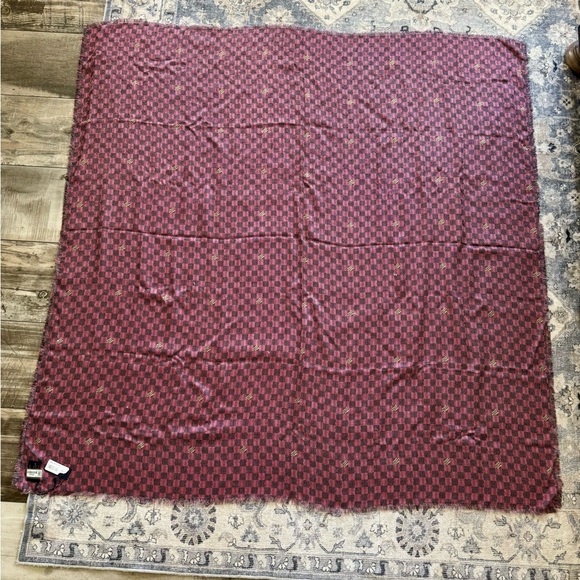 Louis Vuitton scarf - Picture 4 of 8